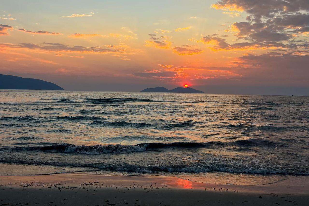 Sealavita, Modern 2 Bedroom Sea & Sunset View * Vlore
